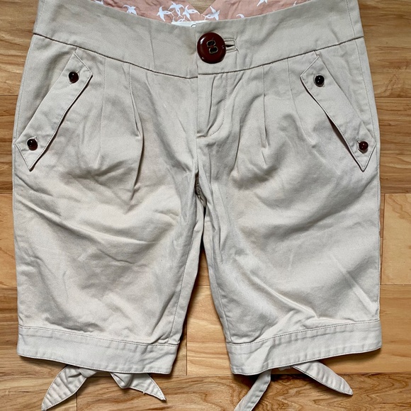 Trovata Pleated Bermuda Shorts with Back Hem Ties - Picture 1 of 4